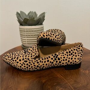 Justfab Leopard Print Flats/Dress Shoes